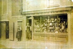 Cockings c1915. Now Cobblers Cottage.