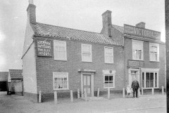Victoria Inn . The Landlord was William Pitchers from 1903 to 1933.