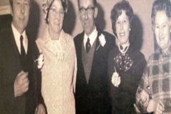 Warnes family group 1971.