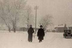 1947 Village-in-snow